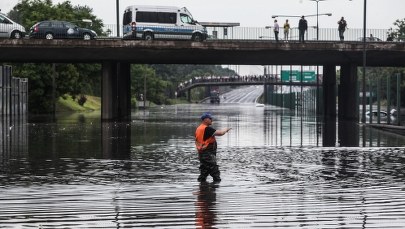 Nad Polskę nadciągają ulewy: Możliwe podtopienia 