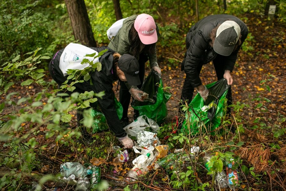 Nad Zalewem Zemborzyckim, w ośrodku Słoneczne Wrotkowo odbyła się w sobotę druga akcja Czyste Lasy /Materiały prasowe