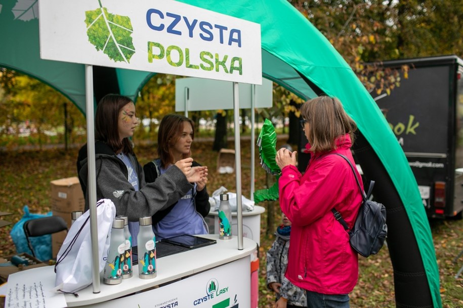 Nad Zalewem Zemborzyckim, w ośrodku Słoneczne Wrotkowo odbyła się w sobotę druga akcja Czyste Lasy /Materiały prasowe