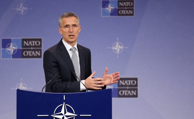 Nadchodzący tydzień w polityce: Wizyta szefa NATO, możliwa opinia KE o praworządności w Polsce