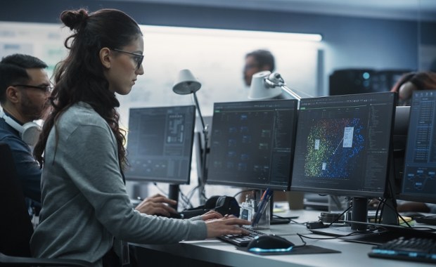 Nadchodzi recesja i fala zwolnień? AI może przyspieszyć kryzys na rynku pracy