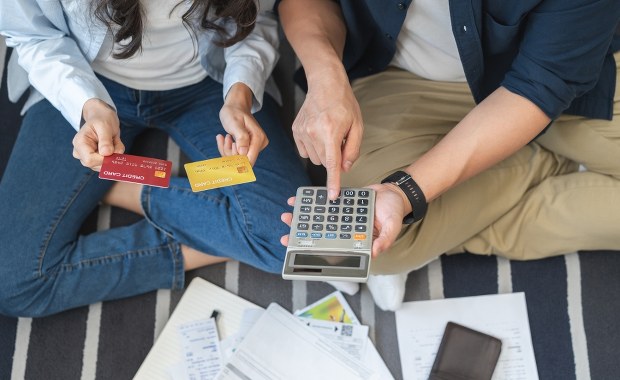 Nadchodzi ulga dla kredytobiorców? WIBOR w dół, kiedy spadną raty?