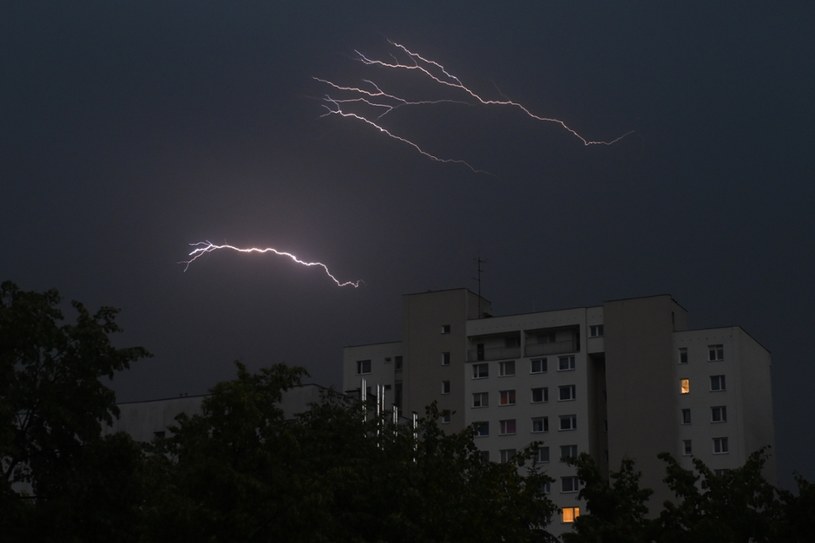 Nadciąga nowe zjawisko pogodowe. "Burze widmo" idą z Niemiec