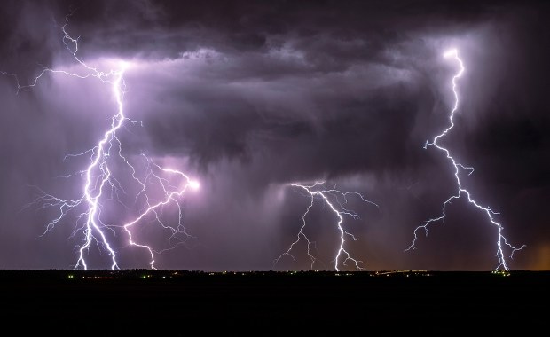 Nadciąga pogodowy chaos! IMGW wydaje alerty