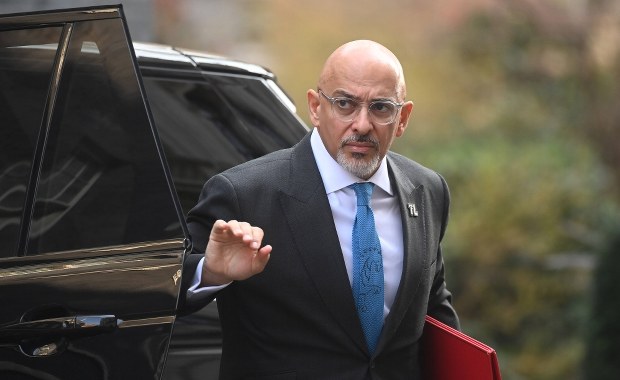 Nadhim Zahawi nowym, brytyjskim ministrem finansów. Kim jest? 