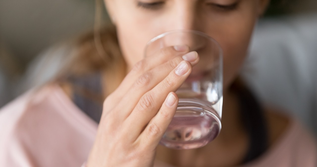 Nadmierne pragnienie jest często pierwszym objawem zwiastującym cukrzycę /123RF/PICSEL