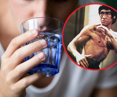 "Nadmierne spożycie wody może zabić". Przez to miał umrzeć Bruce Lee