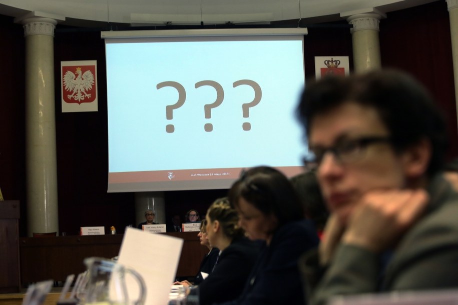 Nadzwyczajne posiedzenie Rady m.st. Warszawy. /Tomasz Gzell /PAP