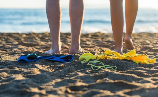 Naga panna młoda? Włoska plaża oferuje śluby dla nudystów