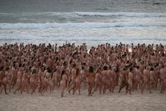 Naga sesja na plaży w Sydney