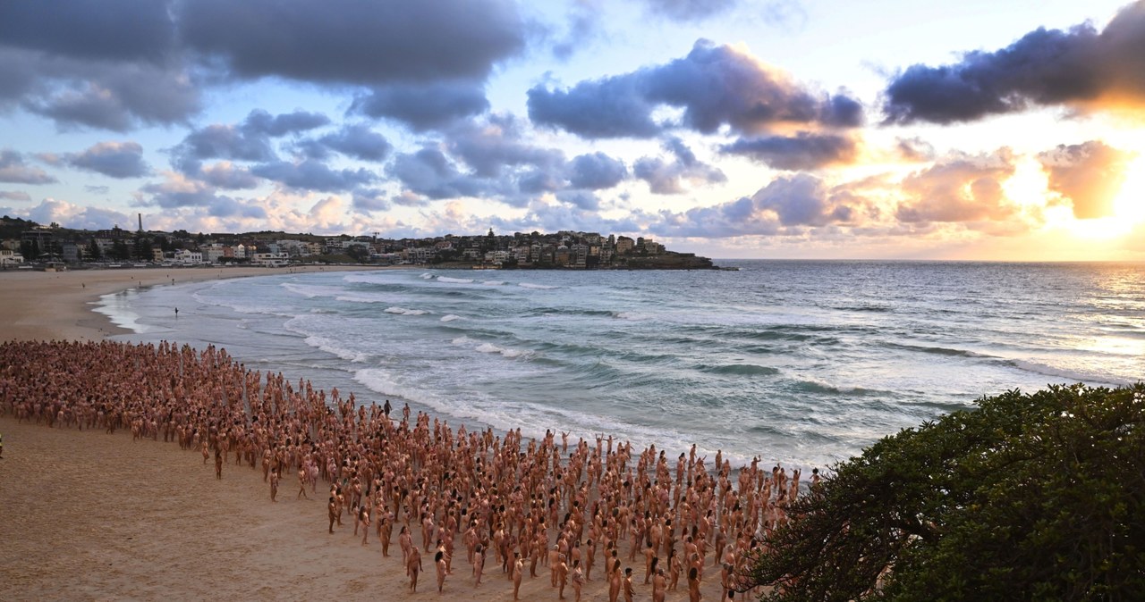 Naga sesja na plaży w Sydney