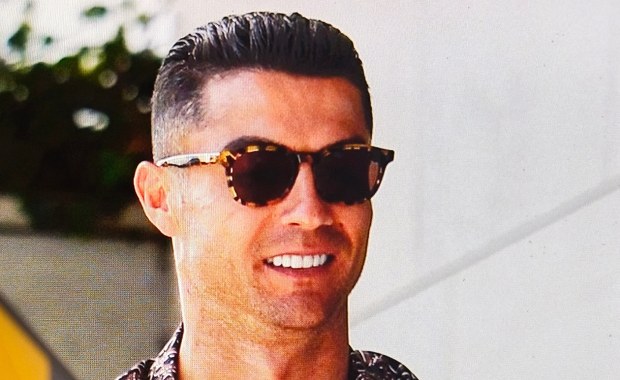 Nagi tors Cristiano Ronaldo robi furorę. Ikona futbolu ma nowy pomnik