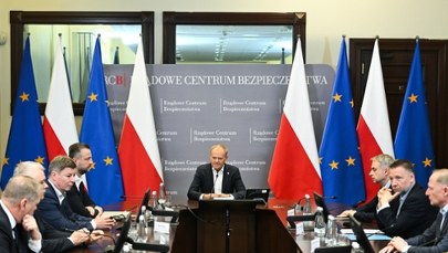 Nagła narada premiera z ministrami. W nocy Tusk rozmawiał z Nawrockim