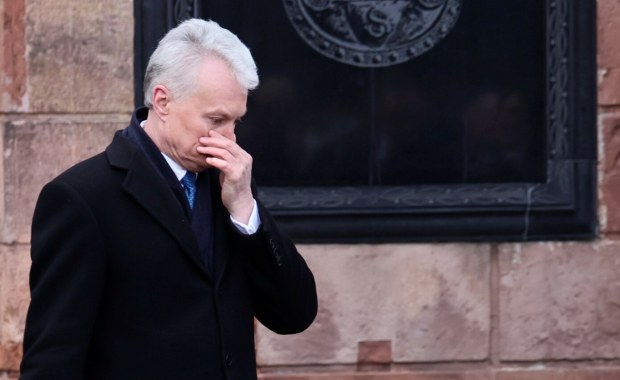 Nagła operacja prezydenta Litwy. Miał ranę szarpaną