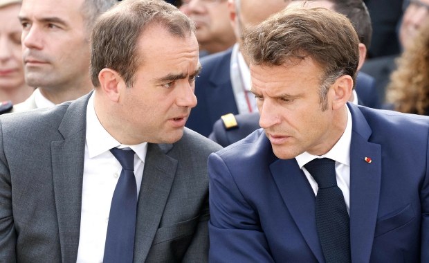 Nagły zwrot ws. premiera Francji. "Ostatnia szansa"