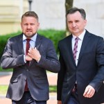 "Nagonka, niepoważne postępowanie". Ozdoba broni Ziobry po decyzji Czarzastego