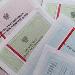Nagroda i rabat na zakupy za świadectwo? Tak rodzice gratulują dzieciom 