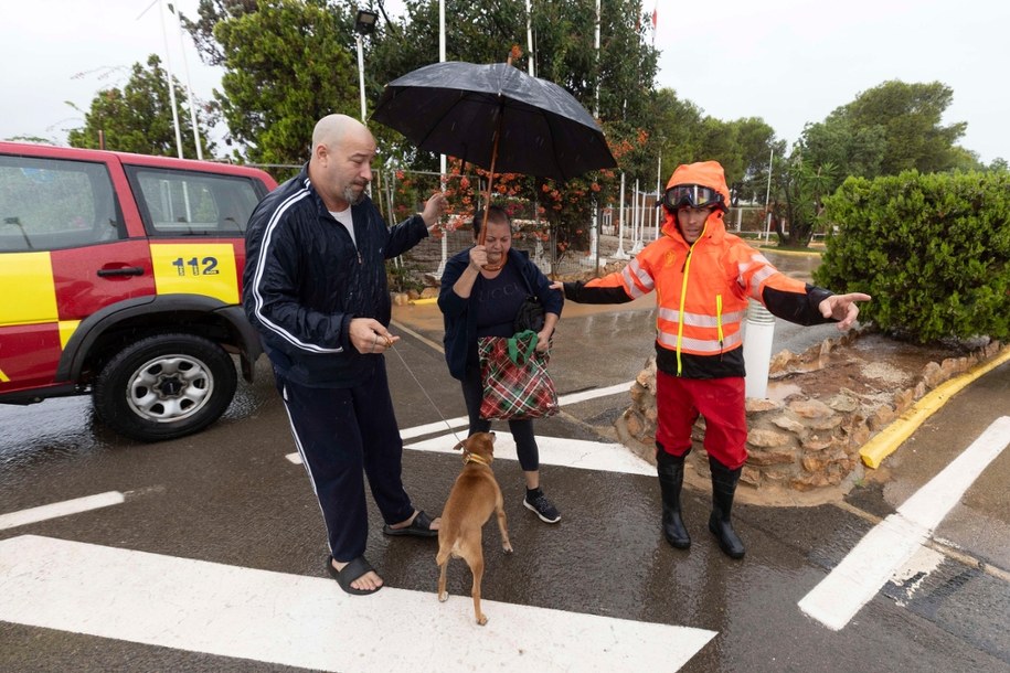 Najbardziej dotknięte obszary to okolice Cabo de la Nao na wybrzeżu między Walencją a Alicante /MARCIAL GUILLEN /PAP/EPA