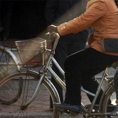 Najbardziej ekonomiczny pojazd miejski- rower /AFP