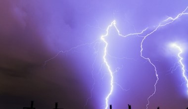 Najbardziej niebezpieczne miejsce w domu podczas burzy. Mało kto o tym wie