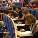 Najbardziej opłacalne kierunki studiów w Polsce. Gdzie zarabia się najwięcej?