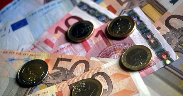 Najbardziej stratne będzie euro? /AFP