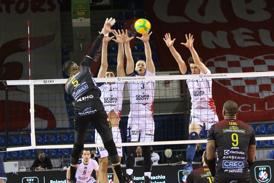 Najbardziej wyrównany był pierwszy set spotkania /CEV.eu /