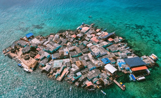 Najbardziej zatłoczona wyspa świata. Nie ma tam nawet miejsca na rower