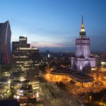 Najbogatsze miasta świata. Szybko rośnie liczba milionerów w Warszawie