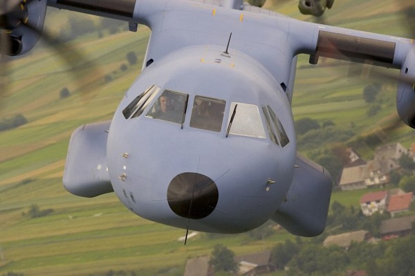Najczęściej operacje w ramach "Akcji Serce" wykonują samoloty z krakowskich Balic /East News