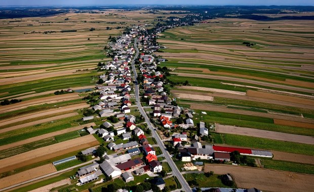Najdłuższa "ulicówka" w Polsce. Ma 9 km długości i wygląda jak mozaika