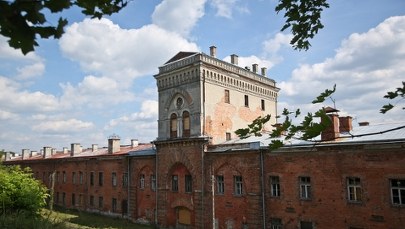Najdłuższy budynek Europy jest w Polsce. Niewiarygodna atrakcja tuż pod Warszawą