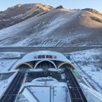 Najdłuższy tunel autostradowy świata otwarty. Ogromne wyzwanie