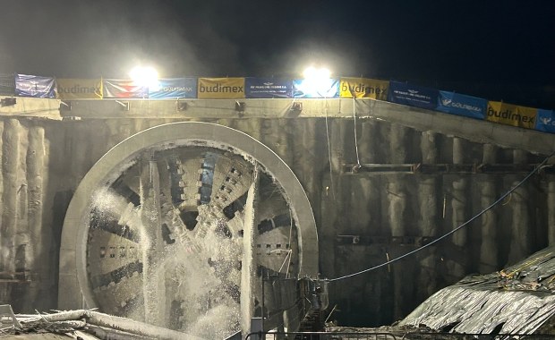 Najdłuższy tunel kolejowy w Polsce wydrążony. Historyczny moment