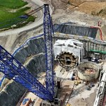 Najdłuższy tunel kolejowy w Polsce. Wywierci go ogromna tarcza TBM
