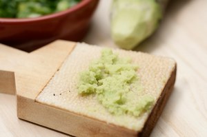 Najdroższe warzywo świata oczyszcza wątrobę i działa przeciwbólowo. Czym jest wasabi?