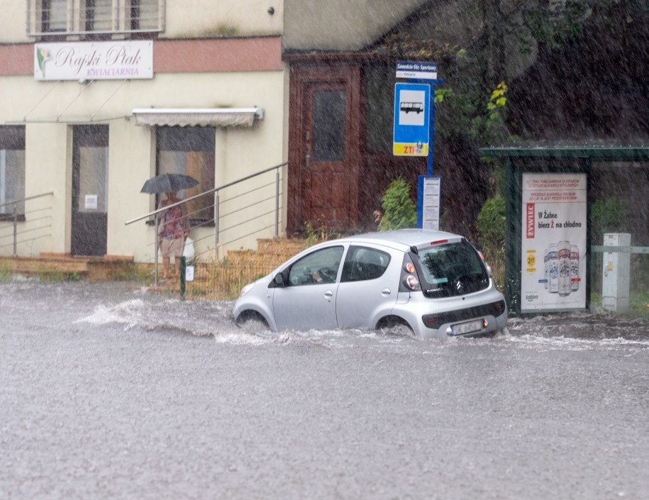 Najgorsza sytuacja była w Śląskiem – tam strażacy interweniowali aż 409 razy / 	Andrzej Grygiel    /PAP