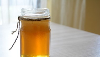 Najgorsze miejsce na przechowywane miodu po otwarciu. Traci wszystkie cenne właściwości 