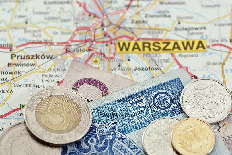 Najlepiej opłacaną branżą w Warszawie, podobnie jak w Polsce ogółem, była branża IT /123RF/PICSEL
