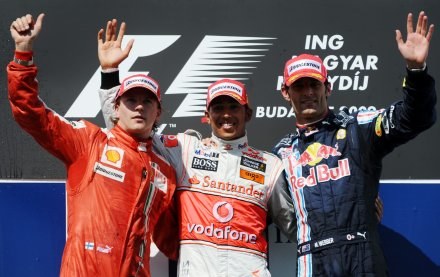 Najlepsi w GP Węgier; od lewej Raikkonen, Hamilton i Webber /AFP