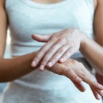 pielęgnacja dłoni Najlepsza nocna maska na szorstkie dłonie. Efekt niemal natychmiastowy