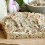 Najlepsza pasta do chleba, syci i dba o zdrowe kości. Mózg lepiej pracuje, odporność rośnie