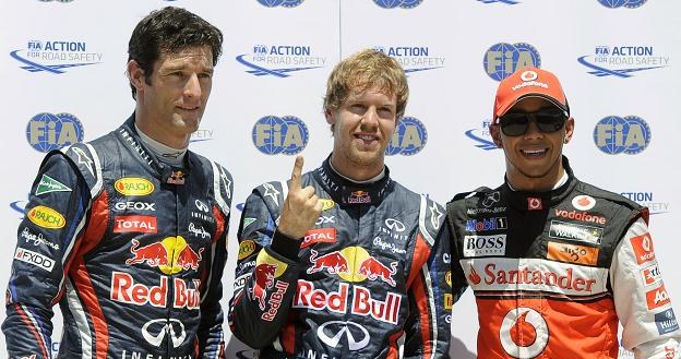 Najlepsza trójka kwalifikacji: Mark Webber, Sebastian Vettel i Lewis Hamilton /AFP