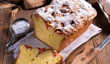 Najlepsze ciasto drożdżowe z przepisu mojej babci. Z sezonowymi owocami nie ma sobie równych