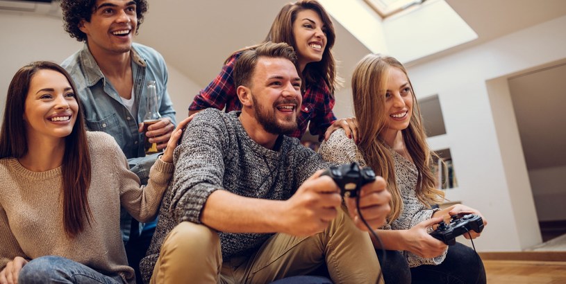 Najlepsze i najciekawsze gry sieciowe w 2023 roku. Jakie gry multiplayer wybrać? /123RF/PICSEL