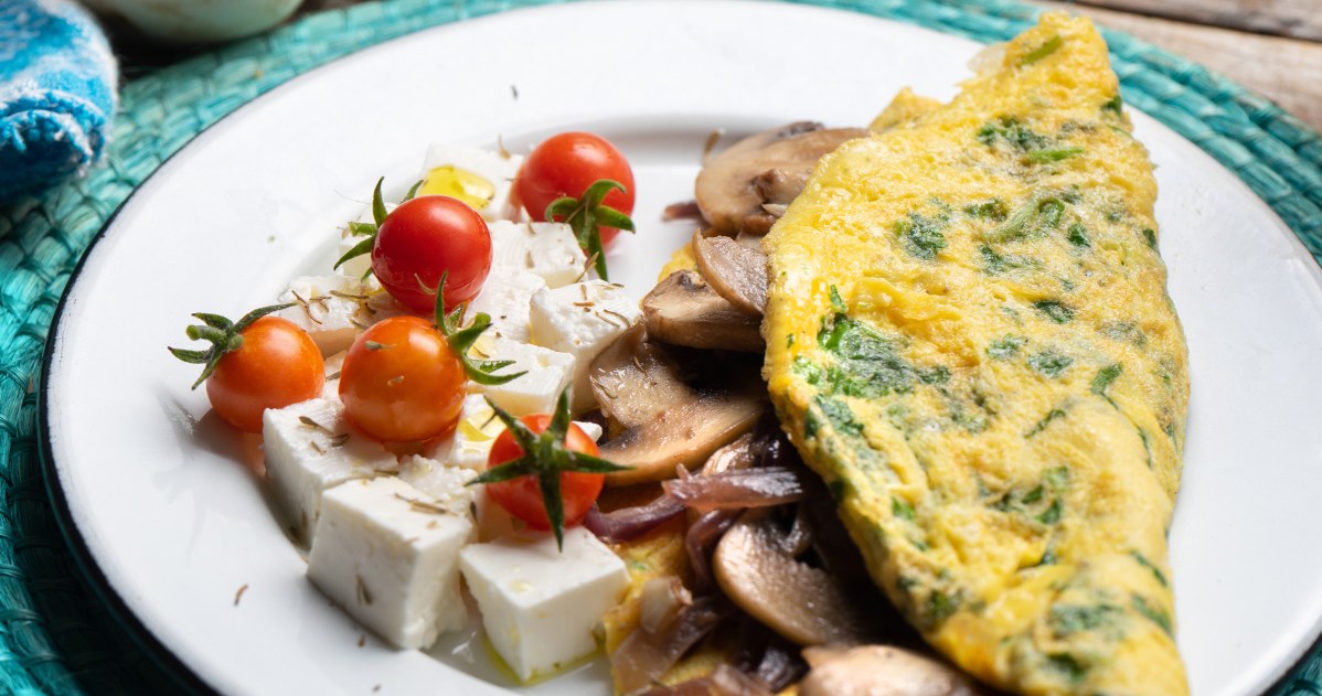 Najlepsze śniadanie dla insulinoopornych i chcących schudnąć to połączenie białka, zdrowego tłuszczu i warzyw /123RF/PICSEL