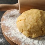 Najlepszy przepis na kruche ciasto. Delikatne, chrupiące, nie ma mowy o zakalcu