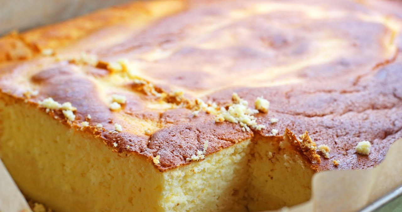 Najlepszy sernik na maślanym spodzie to jedno z najsmaczniejszych ciast /zbg2 /123RF/PICSEL