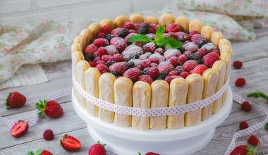 Najlepszy tort z herbatnikami, robi niesamowite wrażenie. Przepis jest bardzo prosty