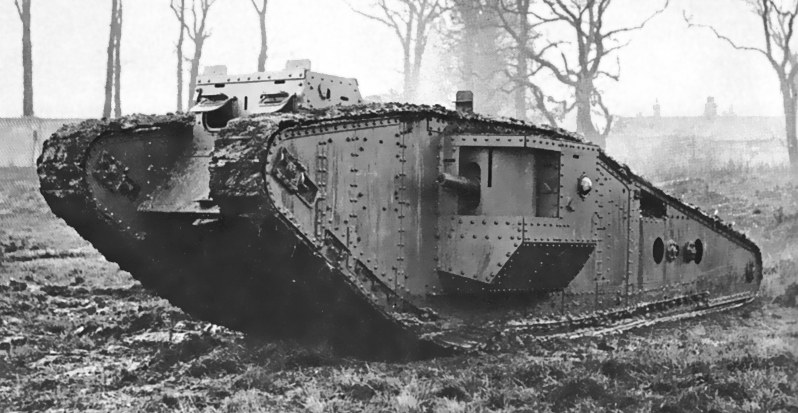 Najliczniej produkowanym brytyjskim czołgiem Wielkiej Wojny był Mark IV /Getty Images/Flash Press Media